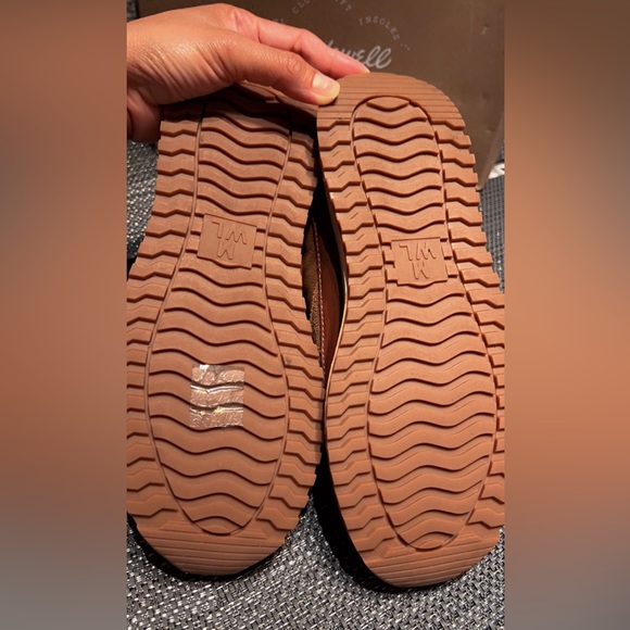 High-top kickoff trainer sneaker in suede. - Picture 5 of 7